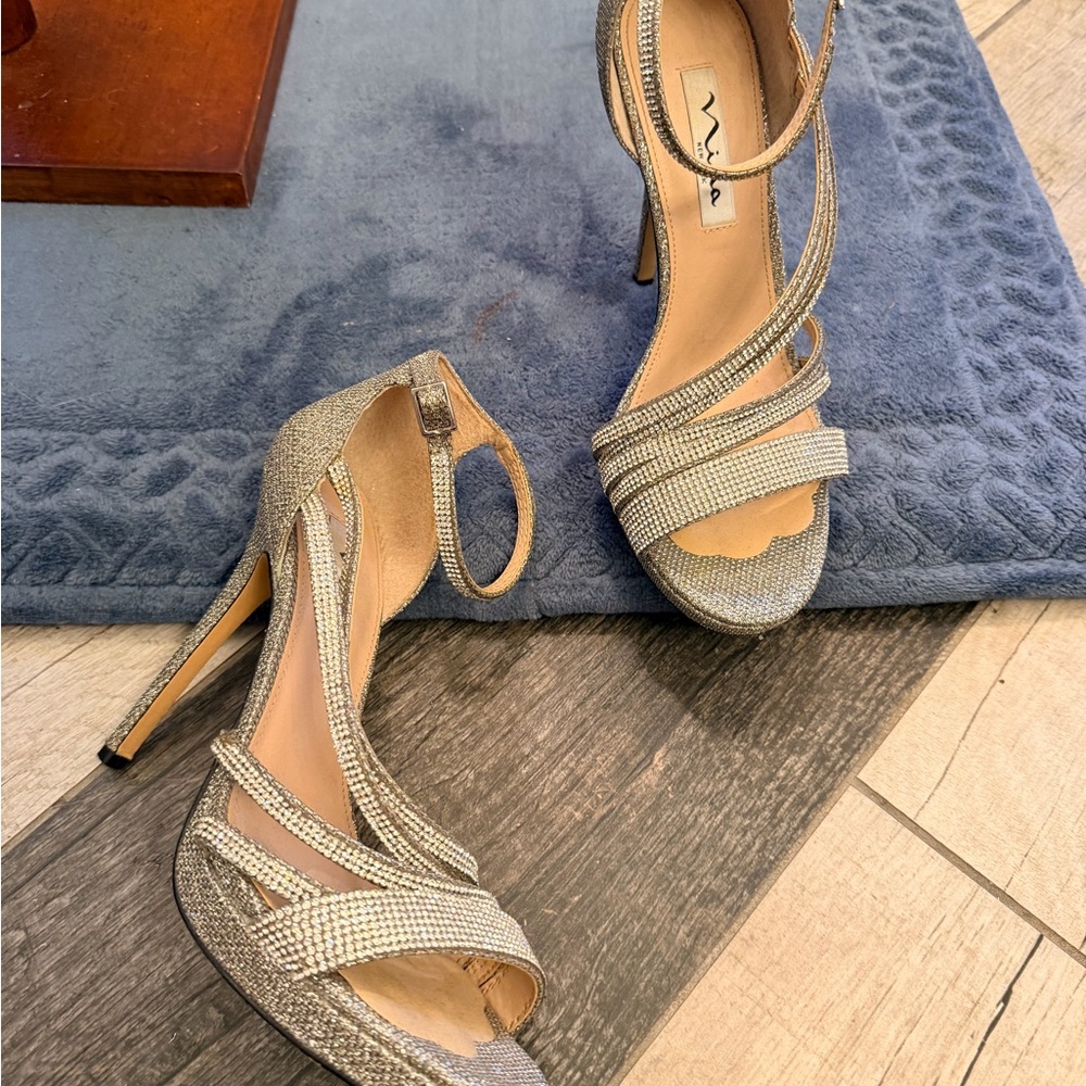 Gorgeous Sparkly Nina Rhinestone Wow Tall Silver Strappy 5” Heels size 9 - Picture 8 of 13